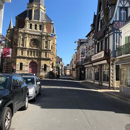 2 Pieces- Rue Pietonne Trouville -Le Petit Juliana エクステリア 写真